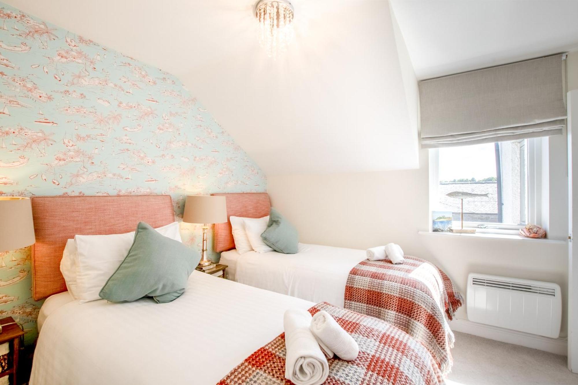 Northern Hideaways, Seascape Holiday home