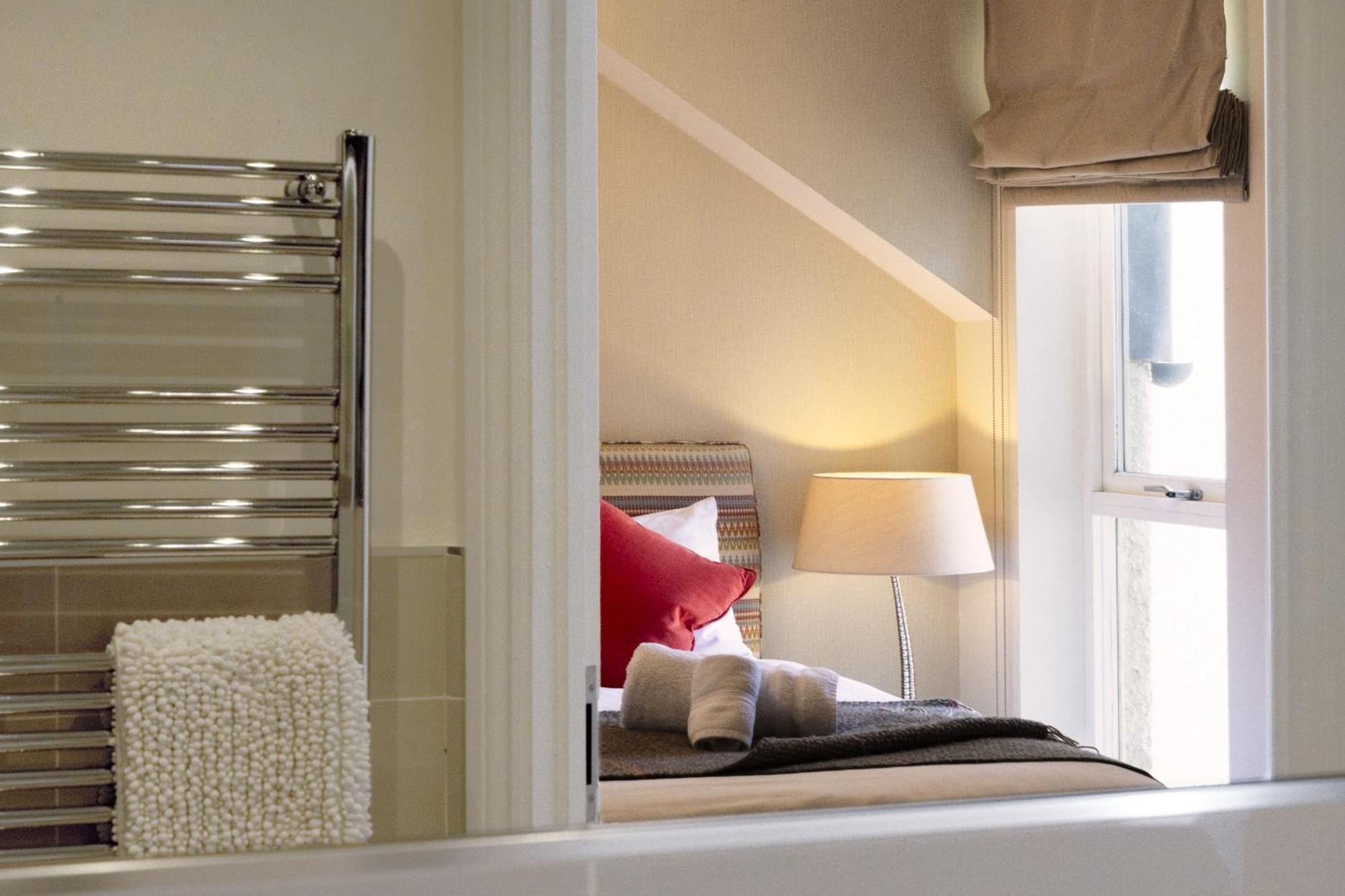 Northern Hideaways, Seascape Holiday home